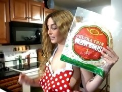 Hot mom makes pizza. Pussy and ass exposed